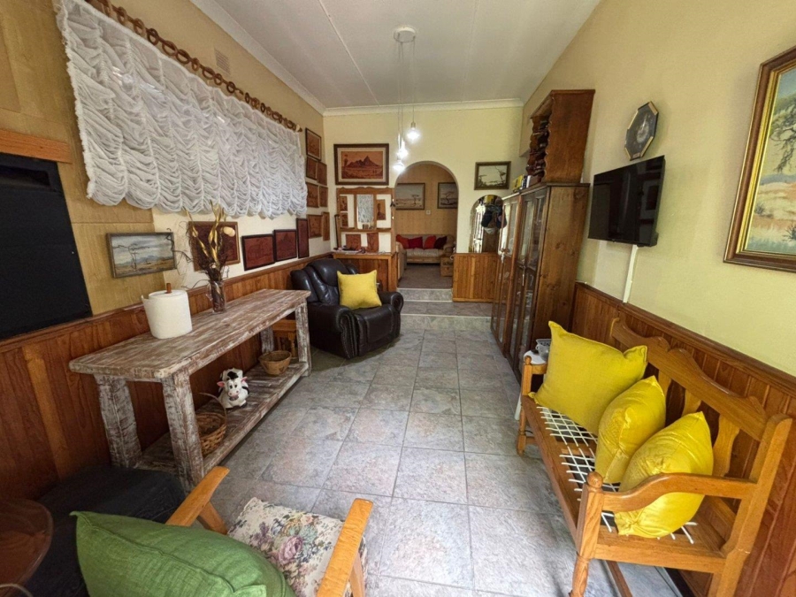 5 Bedroom Property for Sale in Parys Free State